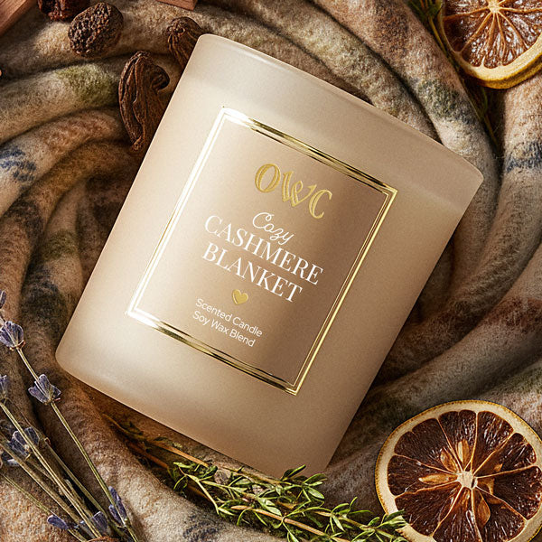 Cozy Cashmere Blanket Candle - Image 5