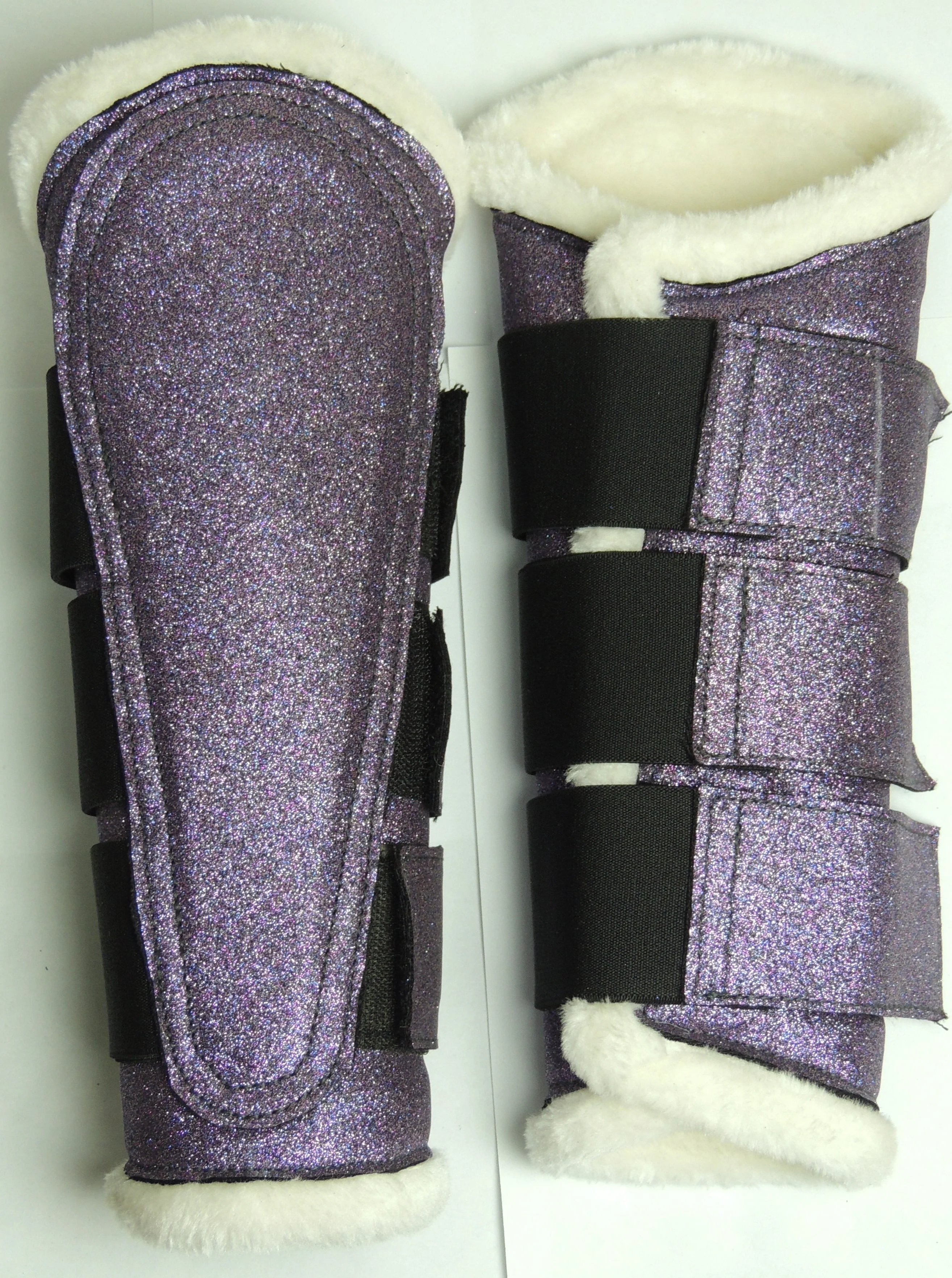 Dragon Wing Saddle Pad Set, Ear Bonnet and Horse Boot. - Image 3