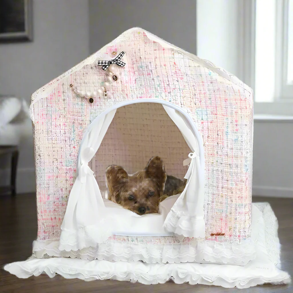 Luxury Como Pet Triangle Bed - Image 7
