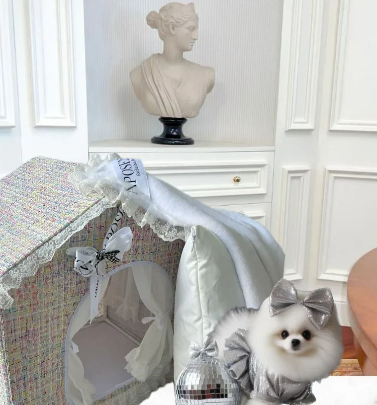Luxury Como Pet Triangle Bed - Image 8